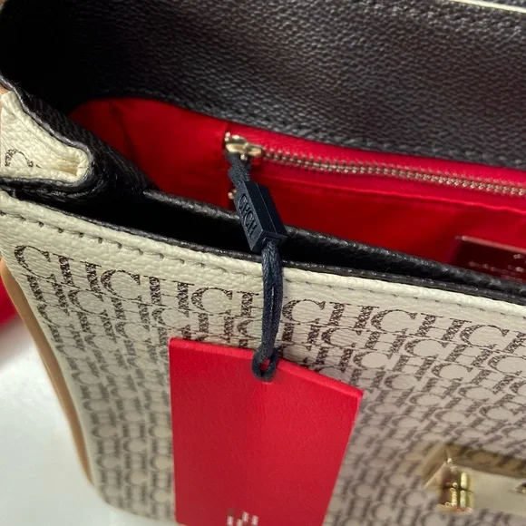 Carolina Herrera - Picture 3 of 13